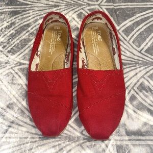 Toms Slip on Red Canvas Shoes SZ 8.5